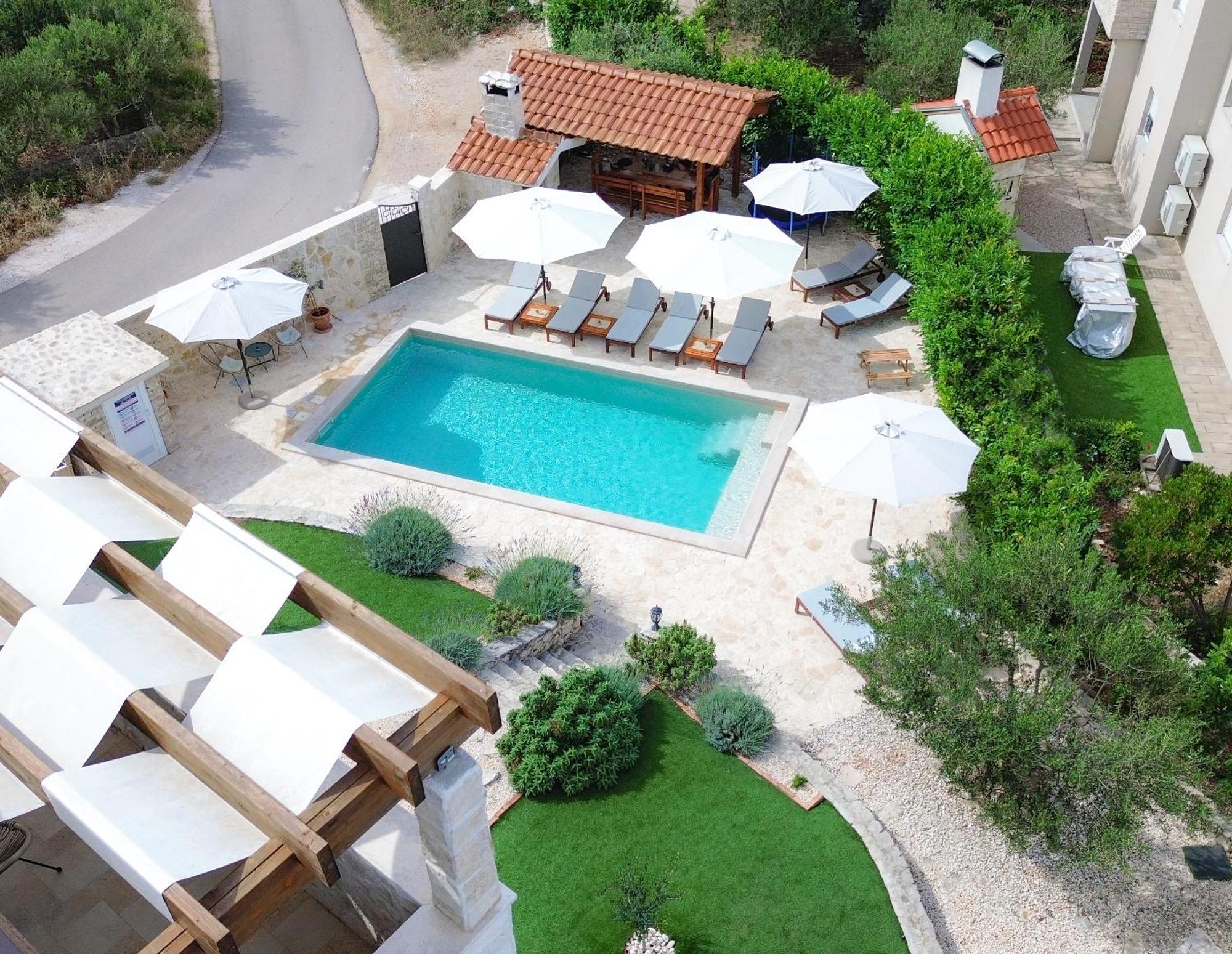 Laura Apartments Бродарица Экстерьер фото