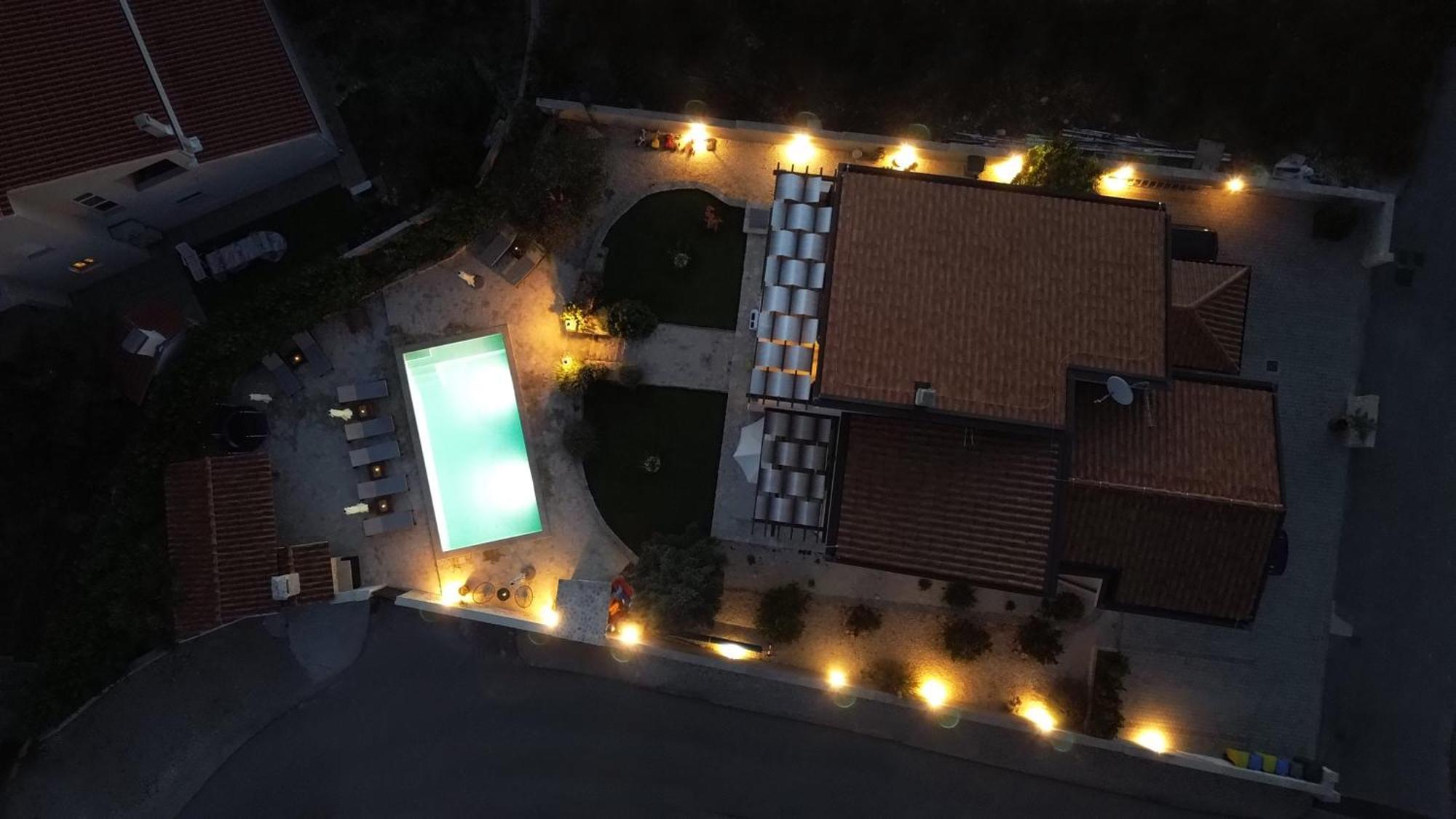 Laura Apartments Бродарица Экстерьер фото