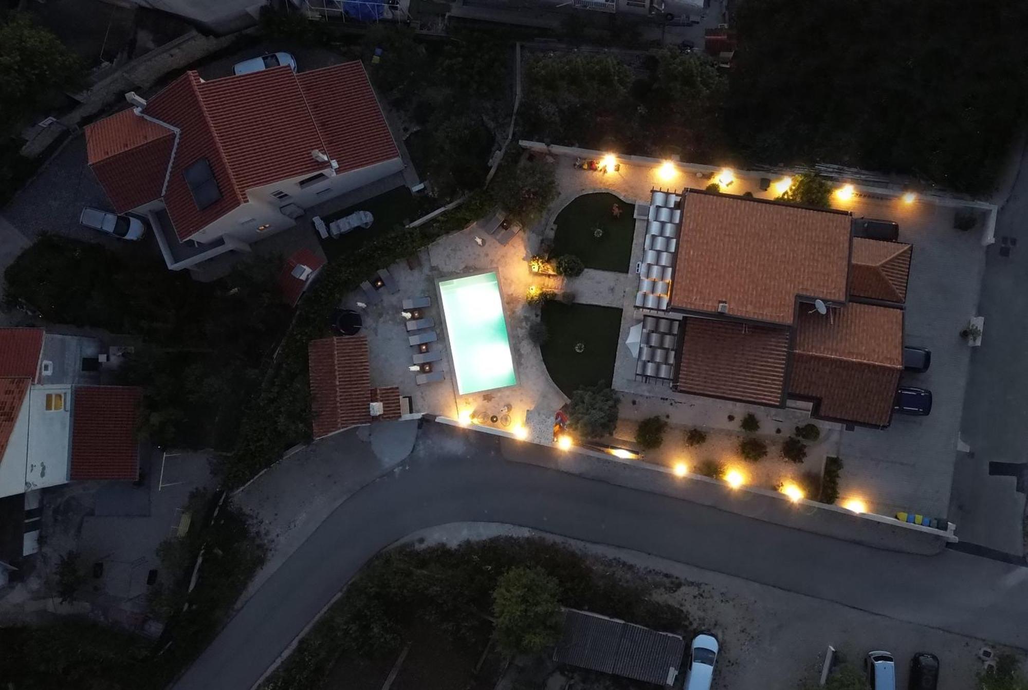 Laura Apartments Бродарица Экстерьер фото